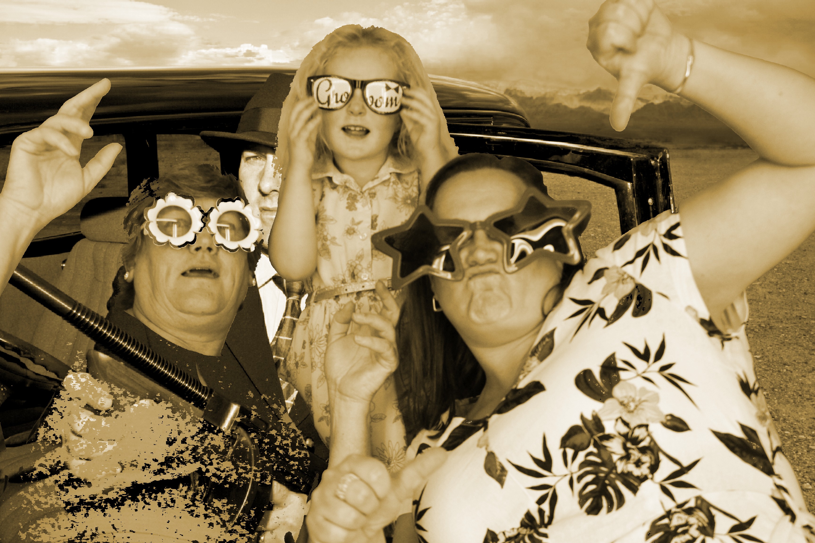 Jennie & Graham's wedding vow renewal  | View more photos from the event at gallery.myphotoboothexperience.co.uk/u/MyPhotoBoothExperienceLtd/Jennie-Grahams-wedding-vow-renewal